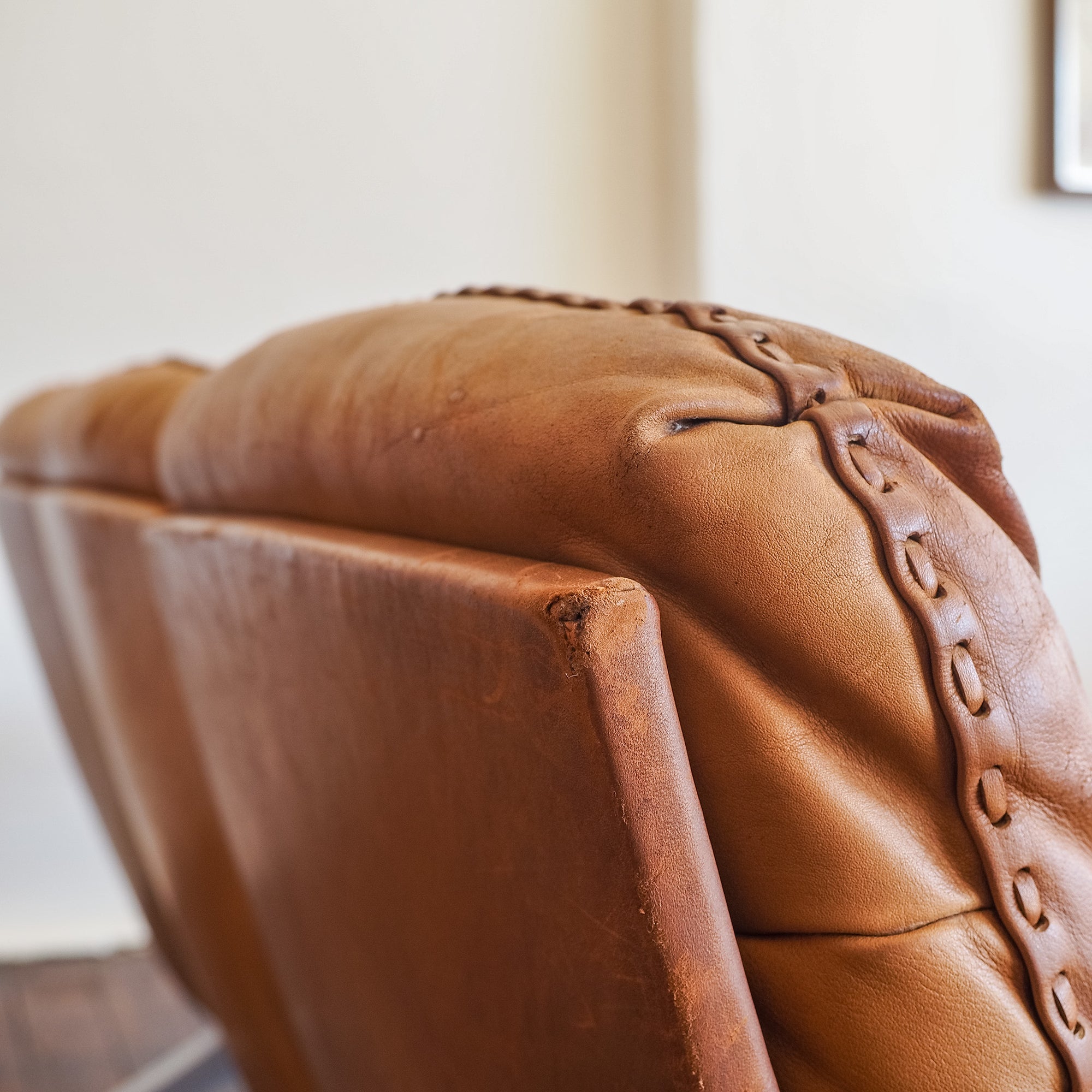 Mid Century Furniture Desede Seater Sofa – Zander1