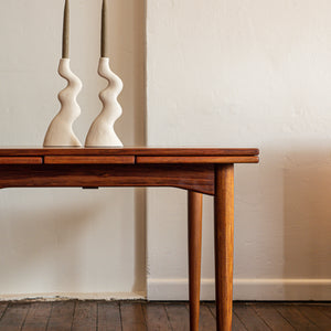 Parker Dining Table Detail
