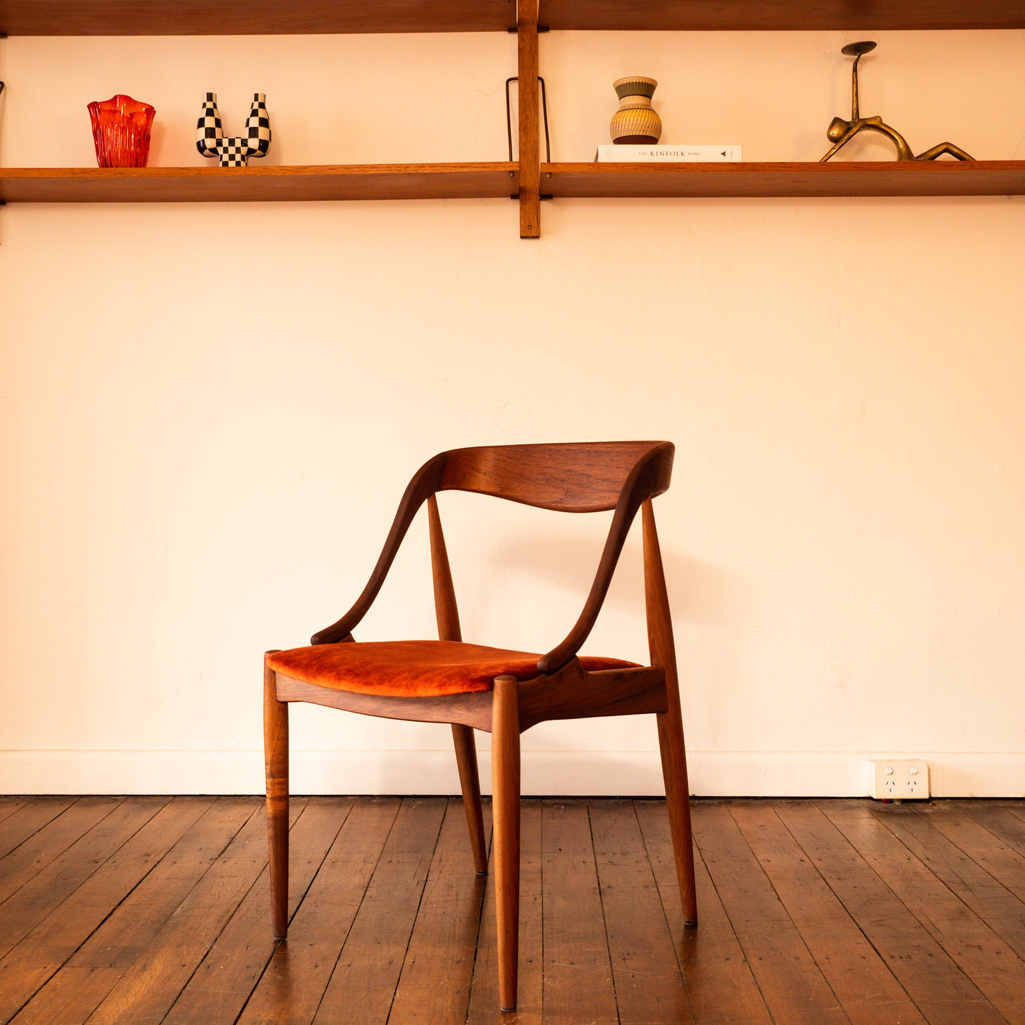Johannes Andersen Dining chair ③ Mid Century Furniture | TH Brown Dining Chairs – Zander & Co.